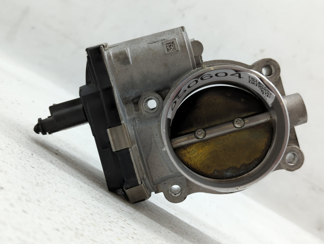 2017-2020 Cadillac Xt5 Throttle Body P/N:1267 1014 12671014 Fits 2016 2017 2018 2019 2020 2021 2022 OEM Used Auto Parts