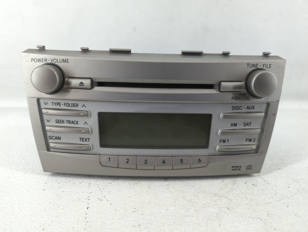 2010-2011 Toyota Camry Radio AM FM Cd Player Receiver Replacement P/N:86120-06480 Fits 2010 2011 OEM Used Auto Parts