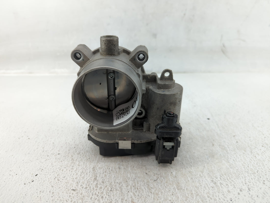 2020-2022 Jeep Cherokee Throttle Body P/N:05281796AC 04891970A Fits 2020 2021 2022 OEM Used Auto Parts