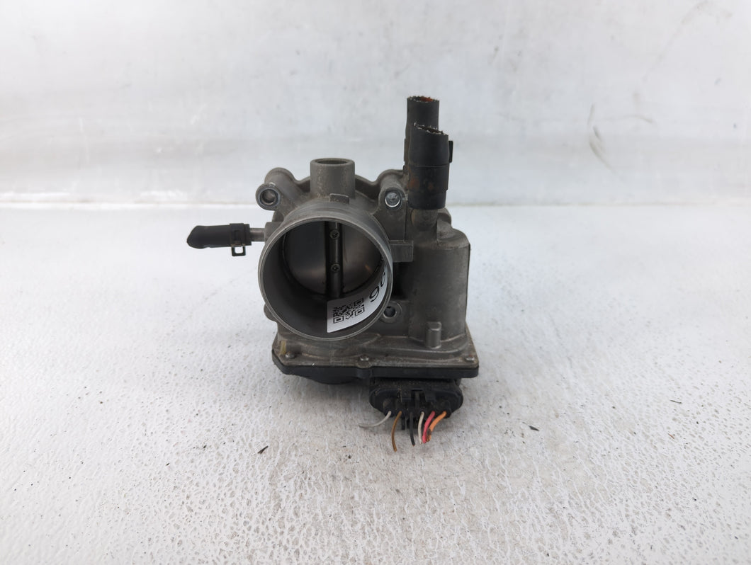 2012-2017 Hyundai Veloster Throttle Body P/N:35100-2B300 Fits 2012 2013 2014 2015 2016 2017 2018 2019 OEM Used Auto Parts