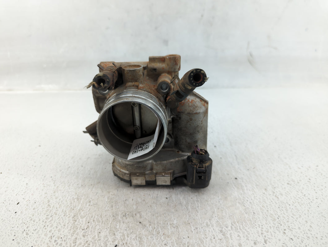 2001-2005 Volkswagen Beetle Throttle Body P/N:06A 133 062 D Fits 2000 2001 2002 2003 2004 2005 2006 2007 OEM Used Auto Parts