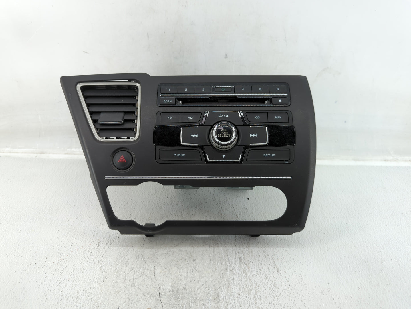 2013-2015 Honda Civic Radio AM FM Cd Player Receiver Replacement P/N:39100-TR3-A314-M1 Fits 2013 2014 2015 OEM Used Auto Parts - Oemusedautoparts1.com