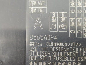 2010 Mitsubishi Outlander Fusebox Fuse Box Panel Relay Module P/N:8565A024 Fits OEM Used Auto Parts
