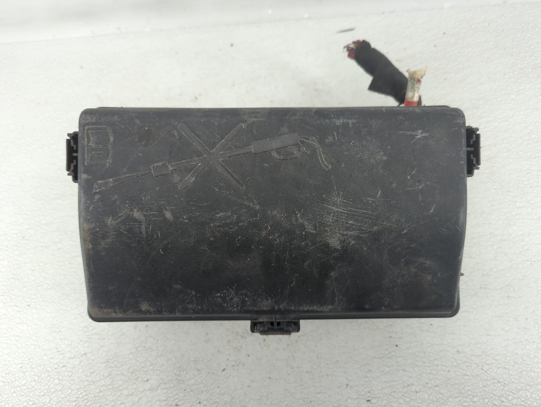 2011-2014 Chevrolet Cruze Fusebox Fuse Box Panel Relay Module P/N:9698203 Fits 2011 2012 2013 2014 OEM Used Auto Parts