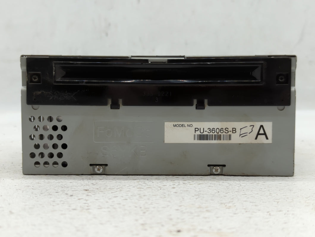 2015-2016 Ford Mustang Radio AM FM Cd Player Receiver Replacement P/N:FR3T-19C107-JJ Fits 2015 2016 OEM Used Auto Parts