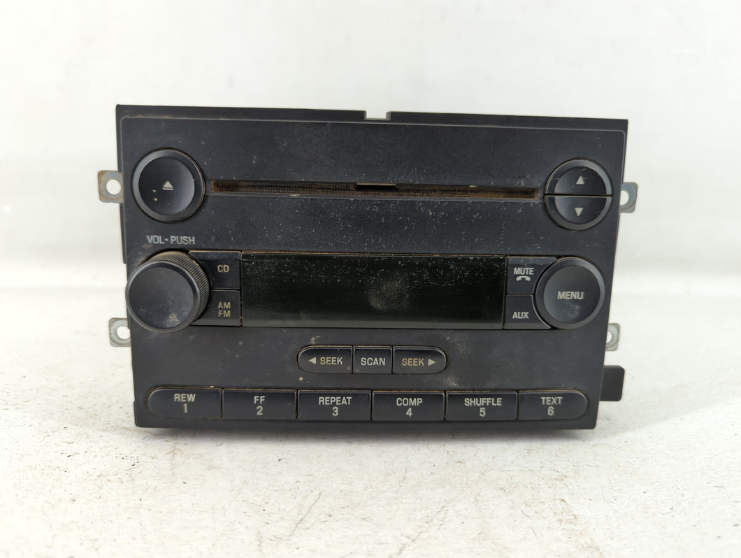 2005-2006 Ford F-150 Radio AM FM Cd Player Receiver Replacement P/N:6L3T-18C869-AD Fits 2005 2006 OEM Used Auto Parts