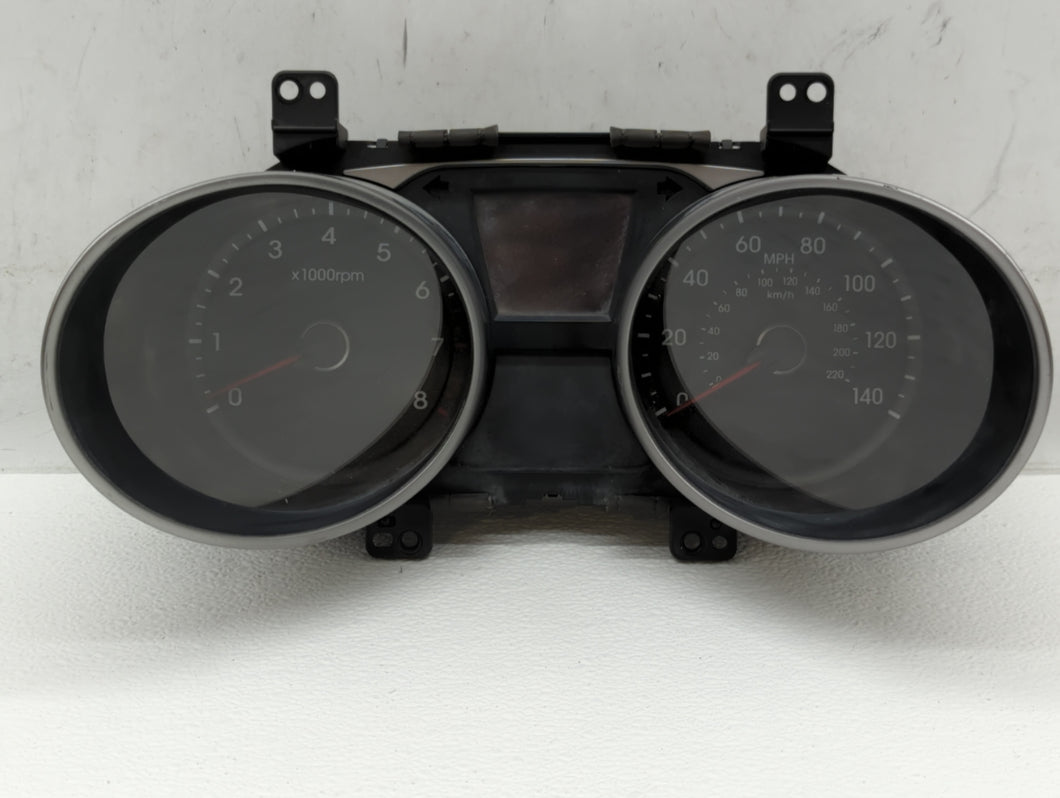 2010-2013 Hyundai Tucson Instrument Cluster Speedometer Gauges P/N:94001-2S575 Fits 2010 2011 2012 2013 OEM Used Auto Parts