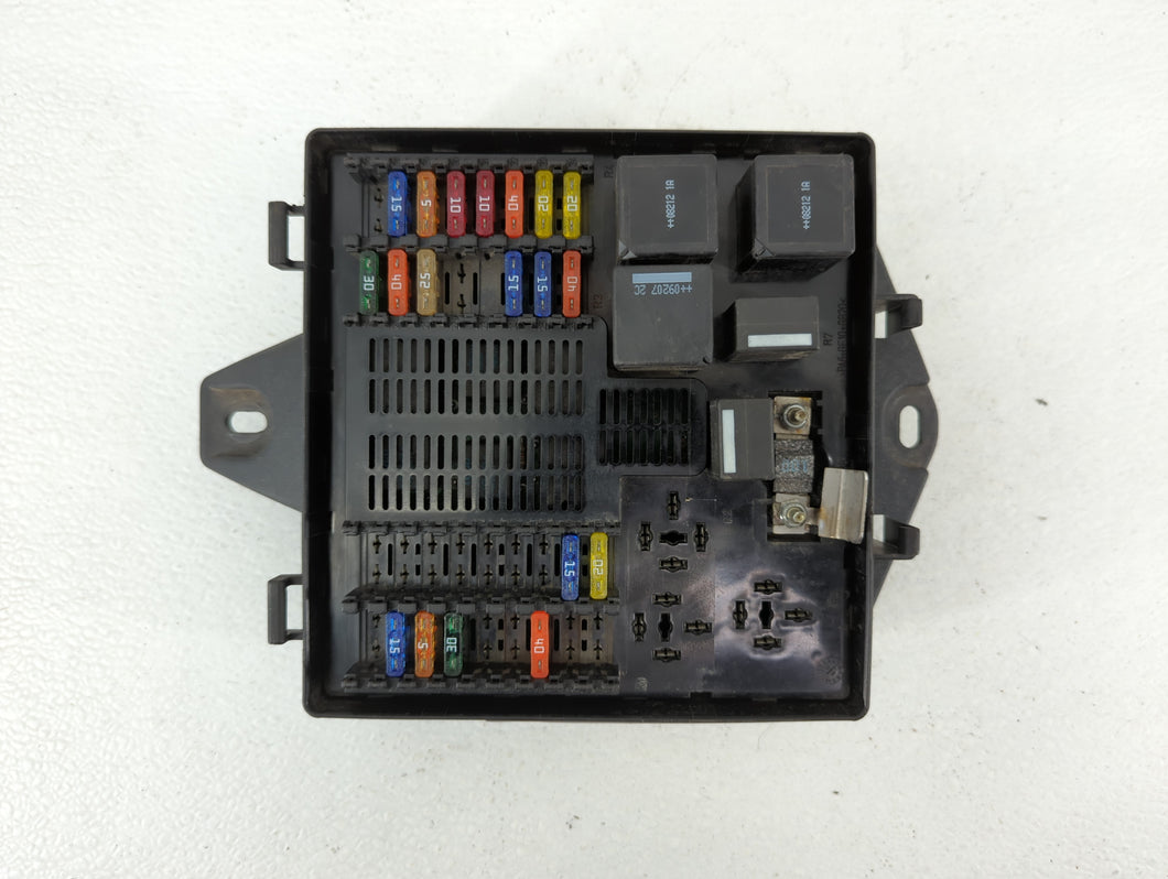 2010 Jaguar Xj Fusebox Fuse Box Panel Relay Module P/N:PA6+GF 10+GB20 11 01 25080609 Fits OEM Used Auto Parts