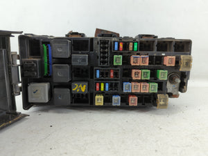 2005-2007 Ford Five Hundred Fusebox Fuse Box Panel Relay Module P/N:702-644-8435 U1520407911636 Fits 2005 2006 2007 OEM Used Auto Parts