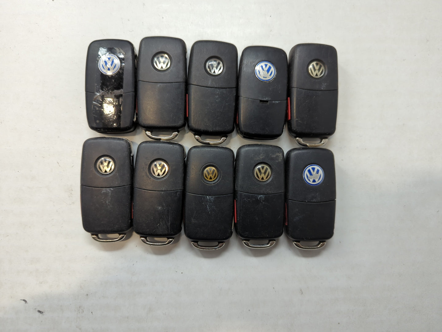 Lot of 10 Volkswagen Keyless Entry Remote Fob MIXED FCC IDS MIXED PART - Oemusedautoparts1.com