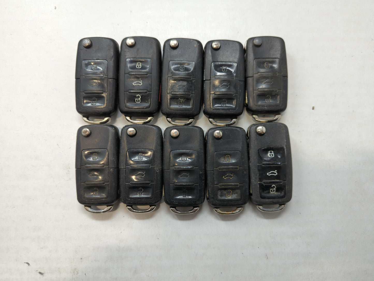 Lot of 10 Volkswagen Keyless Entry Remote Fob MIXED FCC IDS MIXED PART - Oemusedautoparts1.com