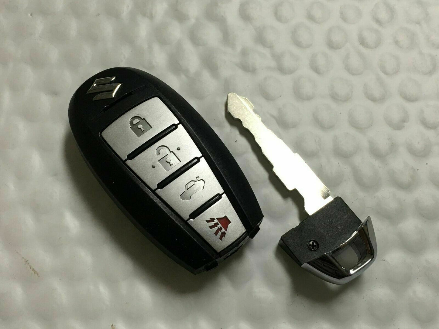 2010-2012 Suzuki Kizashi Keyless Entry Remote Fob Kbrts009 4 Buttons - Oemusedautoparts1.com