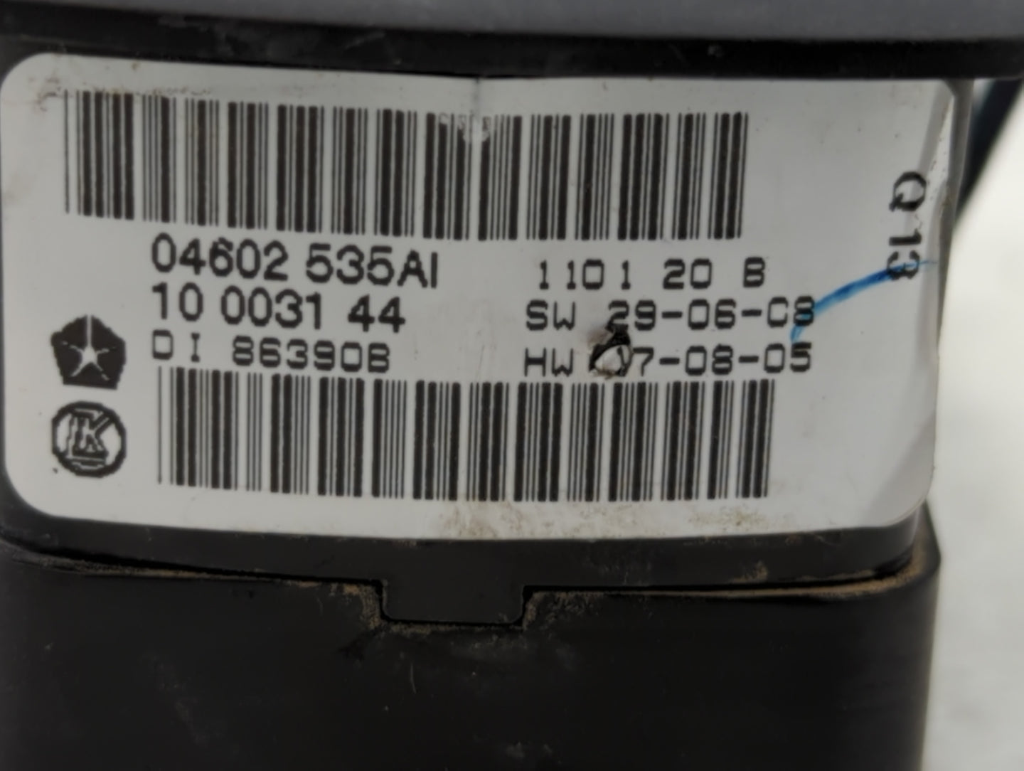 2011 Dodge Caravan Master Power Window Switch Replacement Driver Side Left P/N:04602 535AI Fits 2008 2009 2010 OEM Used Auto Parts - Oemusedautoparts1.com