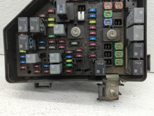 2010 Cadillac Cts Fusebox Fuse Box Panel Relay Module P/N:1GA0760812 Fits OEM Used Auto Parts