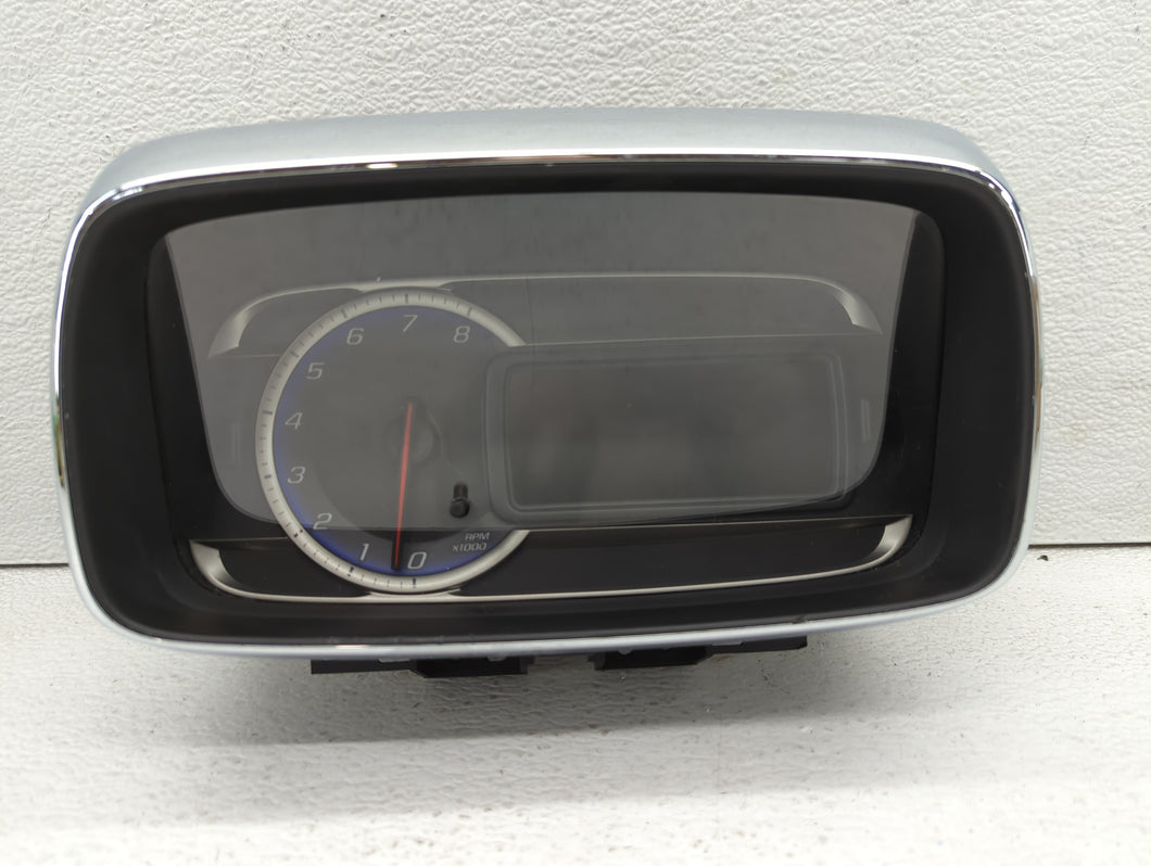 2015-2016 Chevrolet Trax Instrument Cluster Speedometer Gauges P/N:94532507 Fits 2015 2016 OEM Used Auto Parts