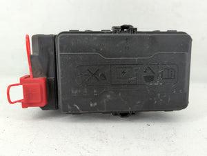 2018-2019 Chevrolet Malibu Fusebox Fuse Box Panel Relay Module P/N:84586305 84586306 Fits 2018 2019 OEM Used Auto Parts