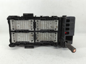 2018-2019 Chevrolet Malibu Fusebox Fuse Box Panel Relay Module P/N:84586305 84586306 Fits 2018 2019 OEM Used Auto Parts