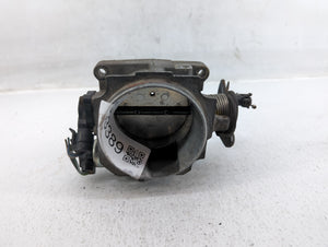 1996-1997 Chevrolet Suburban 1500 Throttle Body P/N:70786A 21252 Fits 1996 1997 OEM Used Auto Parts