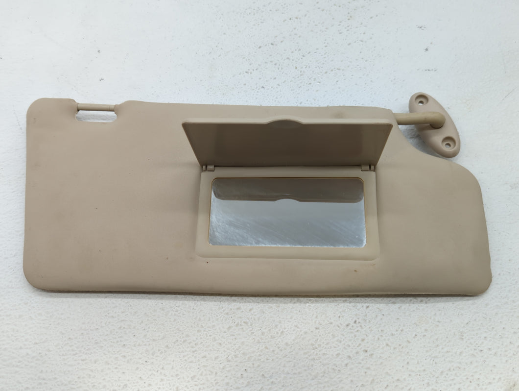 2005-2007 Ford Focus Sun Visor Shade Replacement Passenger Right Mirror Fits 2005 2006 2007 OEM Used Auto Parts