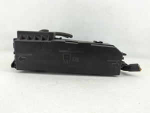 2008 Ford Escape Fusebox Fuse Box Panel Relay Module P/N:8L8T-14A003-AE 8L8T-14A003-BB Fits OEM Used Auto Parts