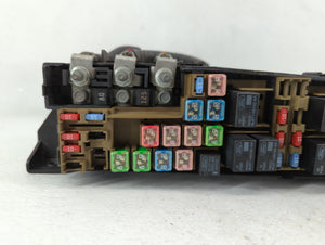 2008 Ford Escape Fusebox Fuse Box Panel Relay Module P/N:8L8T-14A003-AE 8L8T-14A003-BB Fits OEM Used Auto Parts