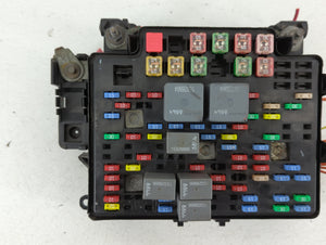 2003-2006 Chevrolet Tahoe Fusebox Fuse Box Panel Relay Module P/N:15201930 Fits 2003 2004 2005 2006 OEM Used Auto Parts
