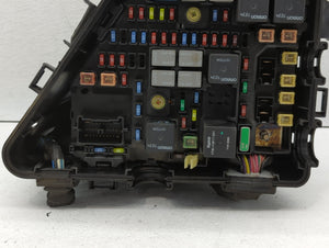 2004-2007 Cadillac Cts Fusebox Fuse Box Panel Relay Module P/N:25745686 Fits 2004 2005 2006 2007 OEM Used Auto Parts