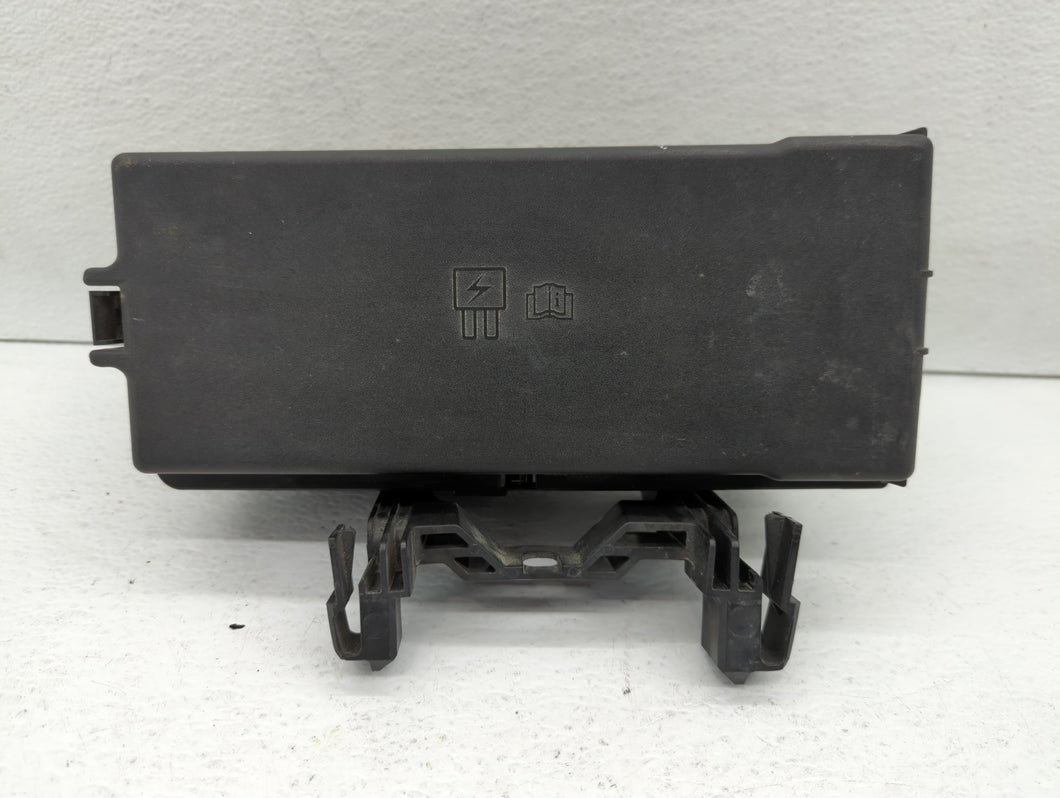 2010-2012 Lincoln Mkt Fusebox Fuse Box Panel Relay Module P/N:8G1T-14A003-AC Fits 2009 2010 2011 2012 OEM Used Auto Parts