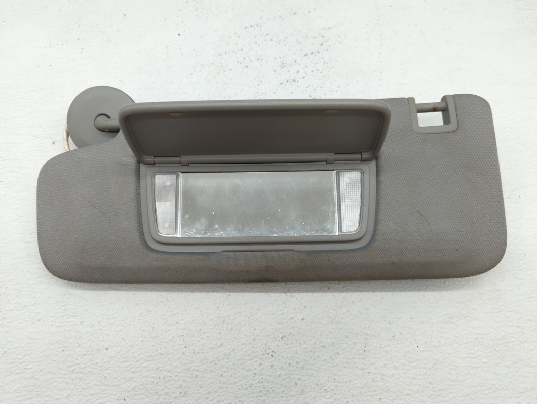 2018-2019 Chevrolet Equinox Sun Visor Shade Replacement Passenger Right Mirror Fits 2018 2019 OEM Used Auto Parts