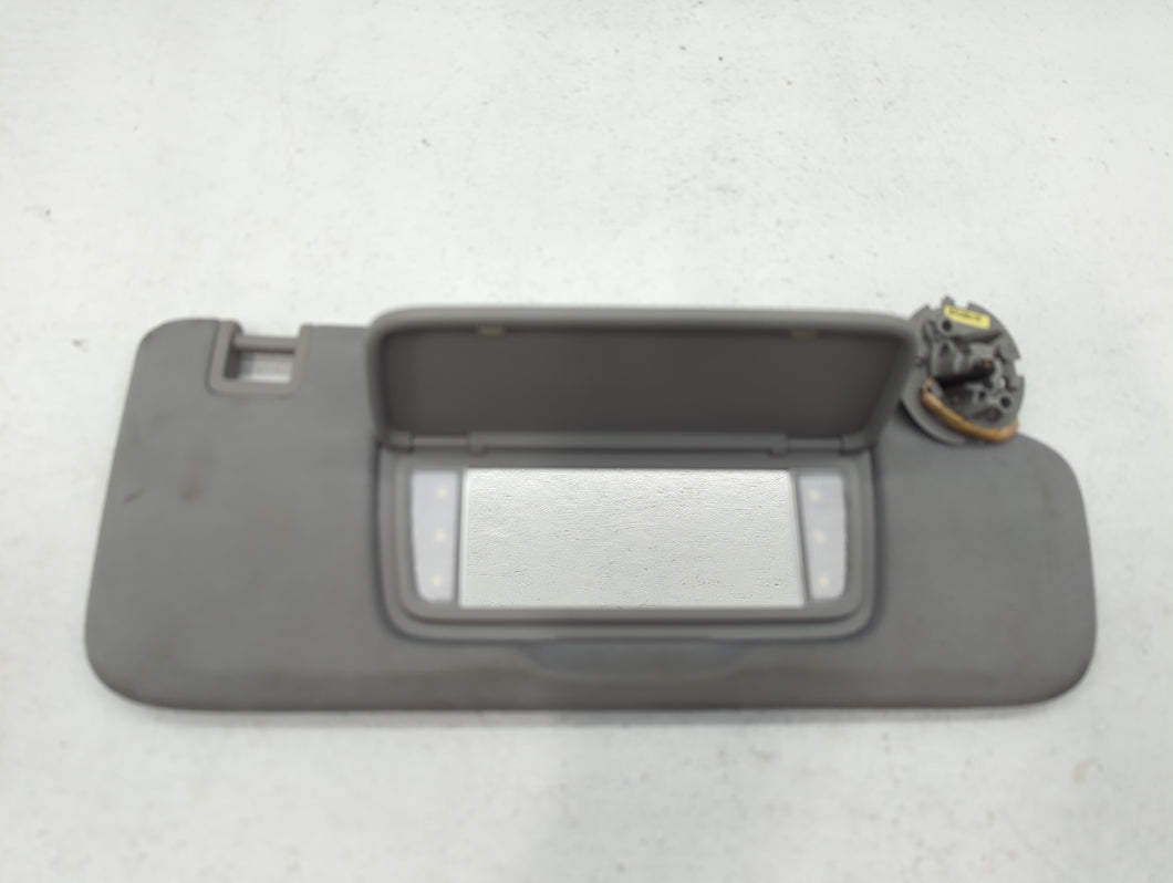 2018-2019 Chevrolet Equinox Sun Visor Shade Replacement Passenger Right Mirror Fits 2018 2019 OEM Used Auto Parts