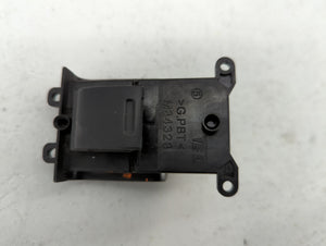 2010-2011 Honda Cr-V Master Power Window Switch Replacement Driver Side Left P/N:M38467 Fits 2010 2011 OEM Used Auto Parts