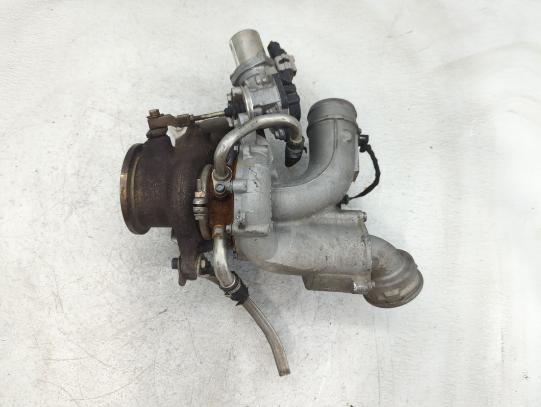 2015 Volkswagen Passat Turbocharger Exhaust Manifold With Turbo Charger