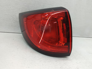 2017-2019 Chrysler Pacifica Tail Light Assembly Driver Left OEM P/N:P68229029AB Fits 2017 2018 2019 2020 2021 2022 OEM Used Auto Parts