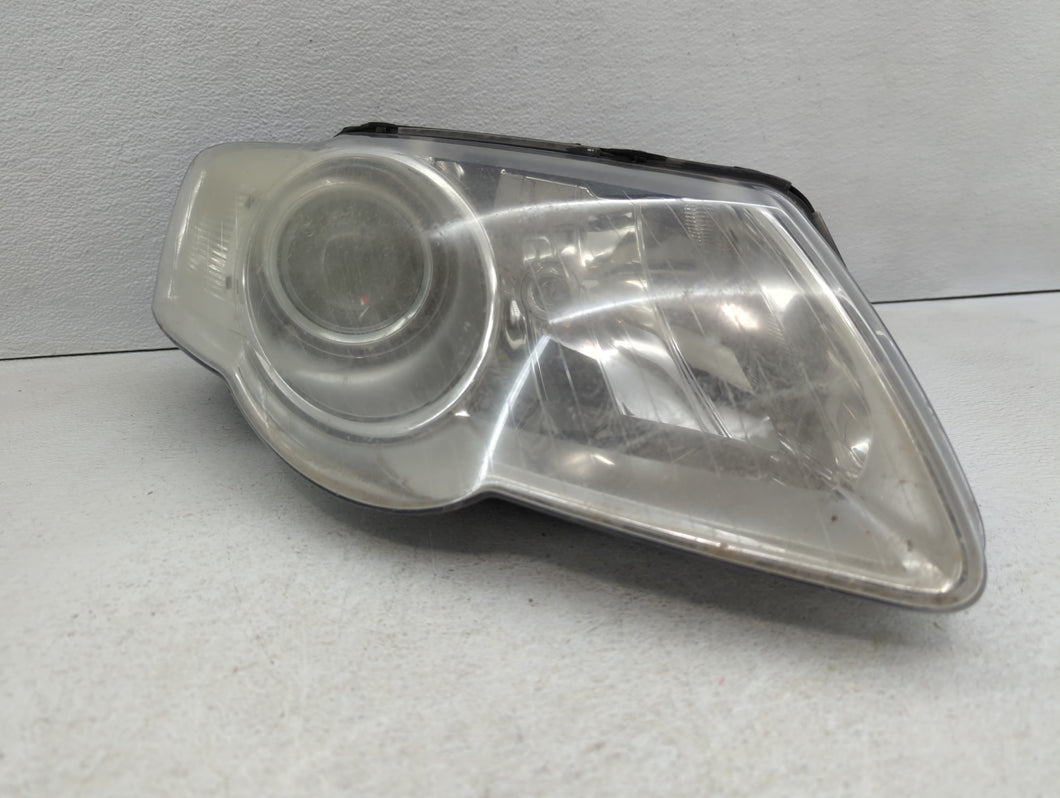 2006-2009 Volkswagen Passat Passenger Right Oem Head Light Headlight Lamp