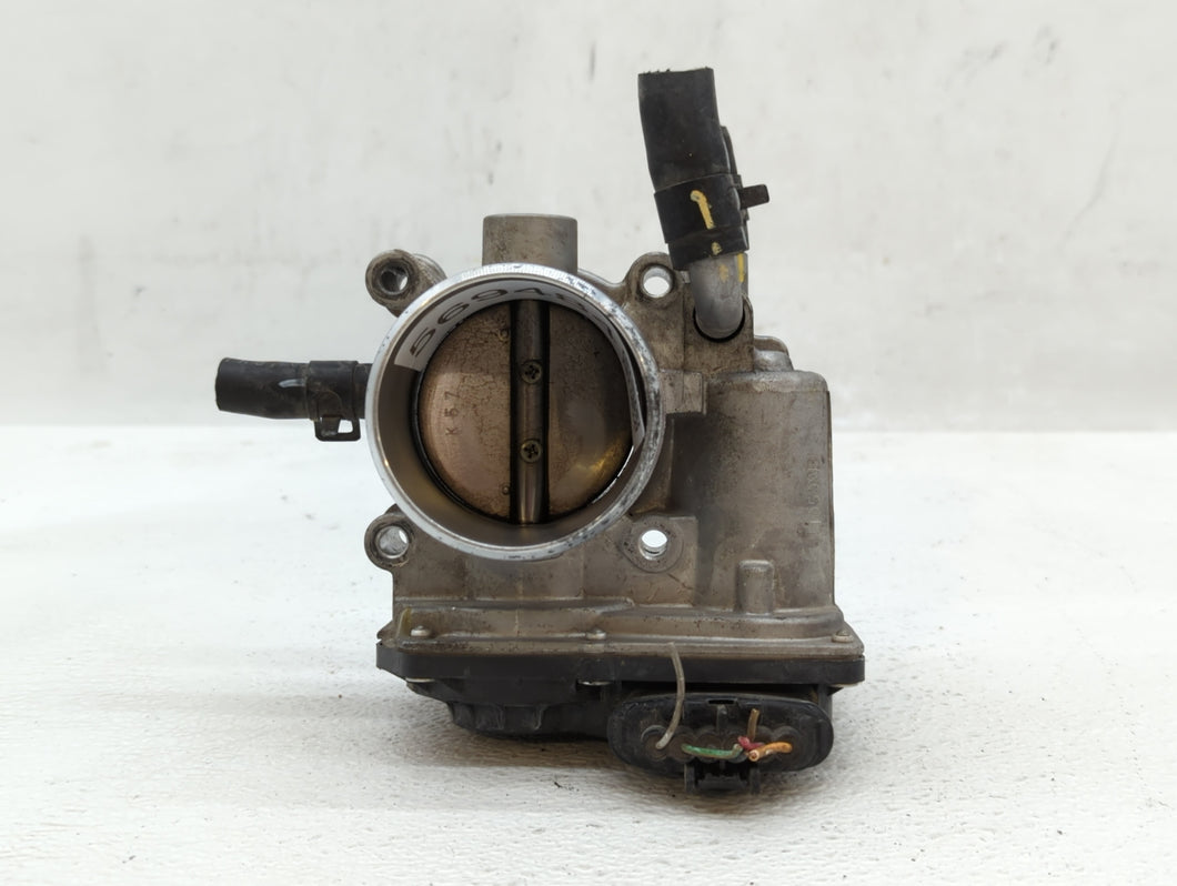 2013-2014 Hyundai Veloster Throttle Body P/N:35100-2B320 Fits 2013 2014 2015 2016 OEM Used Auto Parts