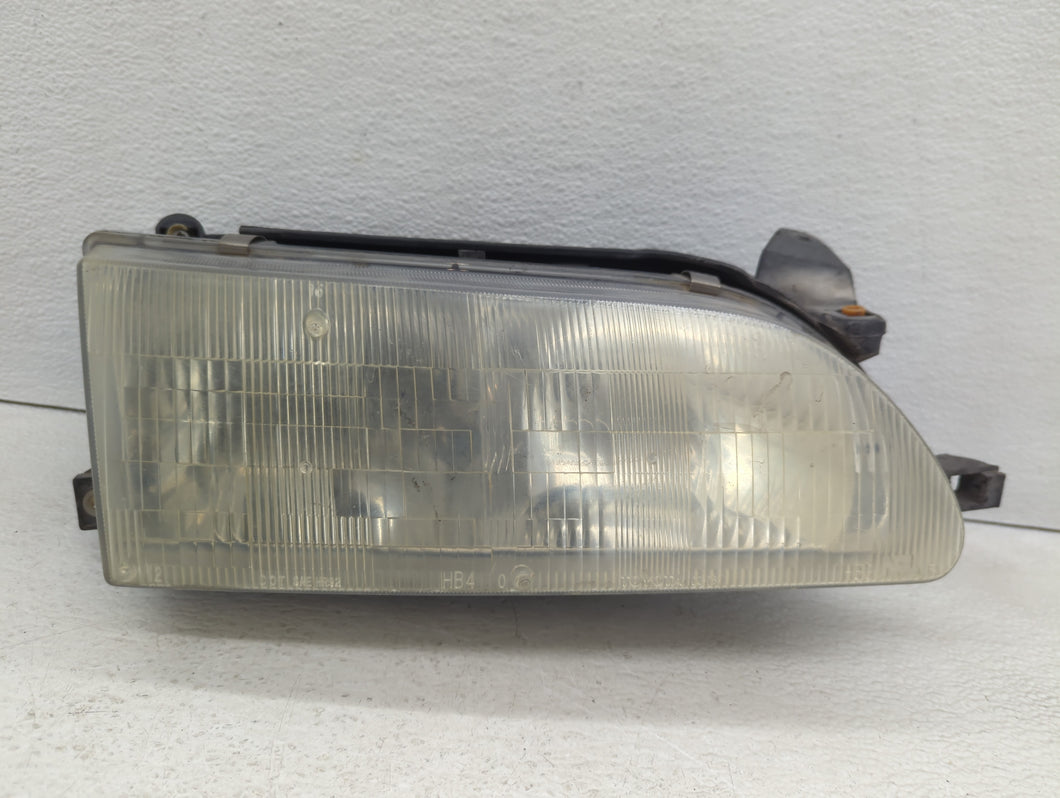 1994-1997 Toyota Corolla Passenger Right Oem Head Light Headlight Lamp