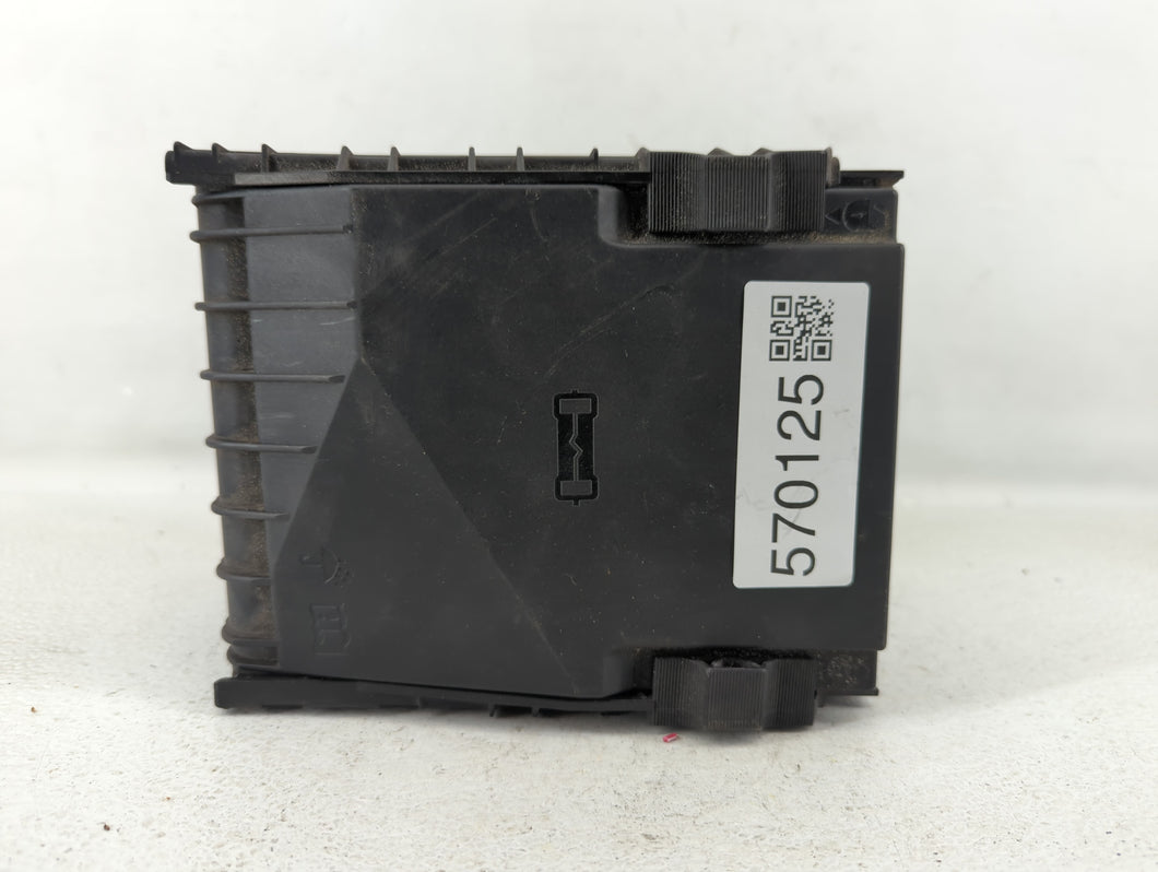 2012-2018 Volkswagen Tiguan Fusebox Fuse Box Panel Relay Module P/N:3C0 937 125 A Fits OEM Used Auto Parts