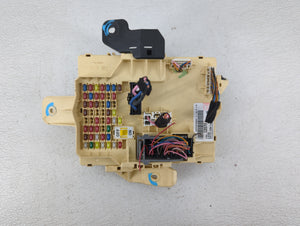 2005-2007 Buick Terraza Fusebox Fuse Box Panel Relay Module P/N:91950-C2070 Fits 2005 2006 2007 2008 2009 OEM Used Auto Parts