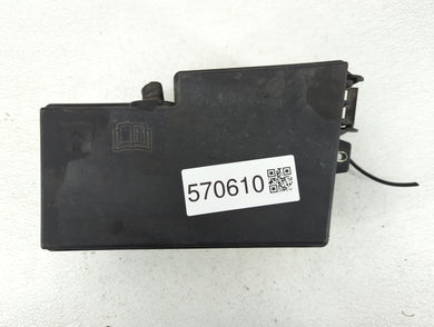 2008-2010 Volvo S40 Fusebox Fuse Box Panel Relay Module P/N:518818000 8688040 Fits 2008 2009 2010 OEM Used Auto Parts