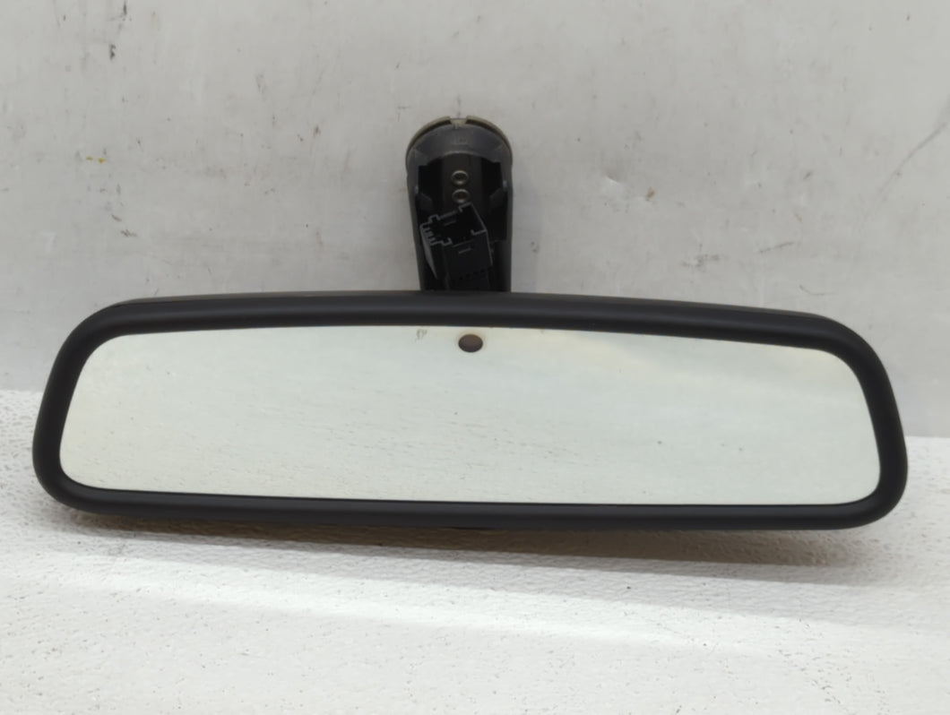 2010 Volvo V40 Interior Rear View Mirror Replacement OEM P/N:E11015891 E11025891 Fits 2008 2009 2011 2012 2013 OEM Used Auto Parts