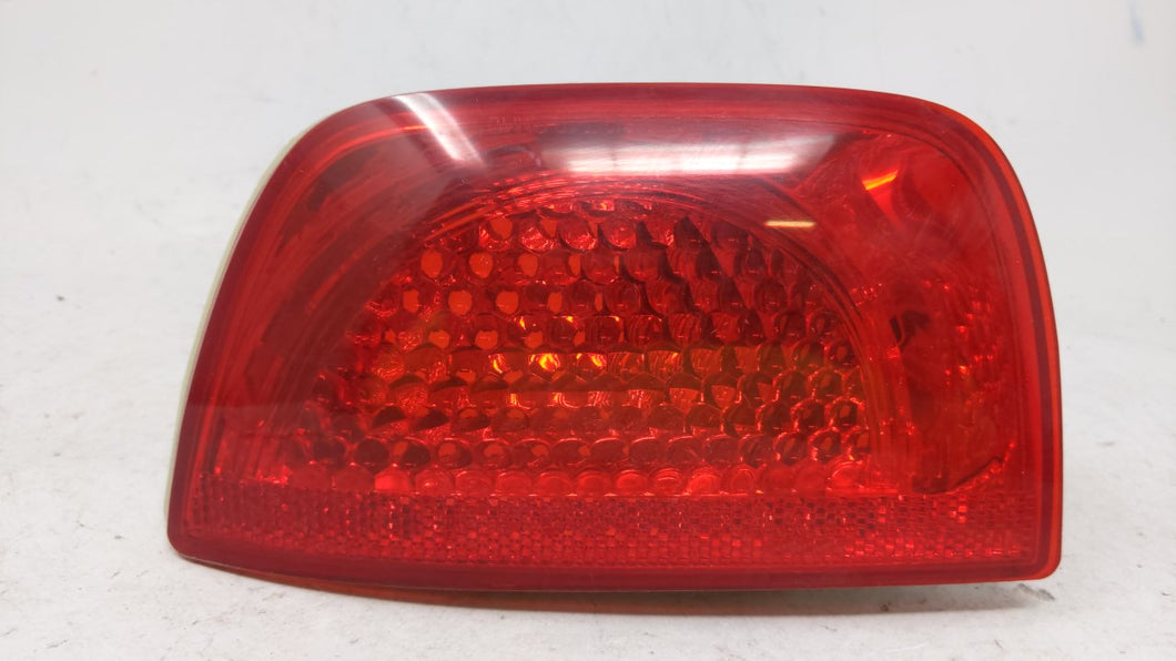 2010-2012 Chevrolet Camaro Tail Light Assembly Passenger Right OEM P/N:92195242 Fits 2010 2011 2012 OEM Used Auto Parts - Oemusedautoparts1.com