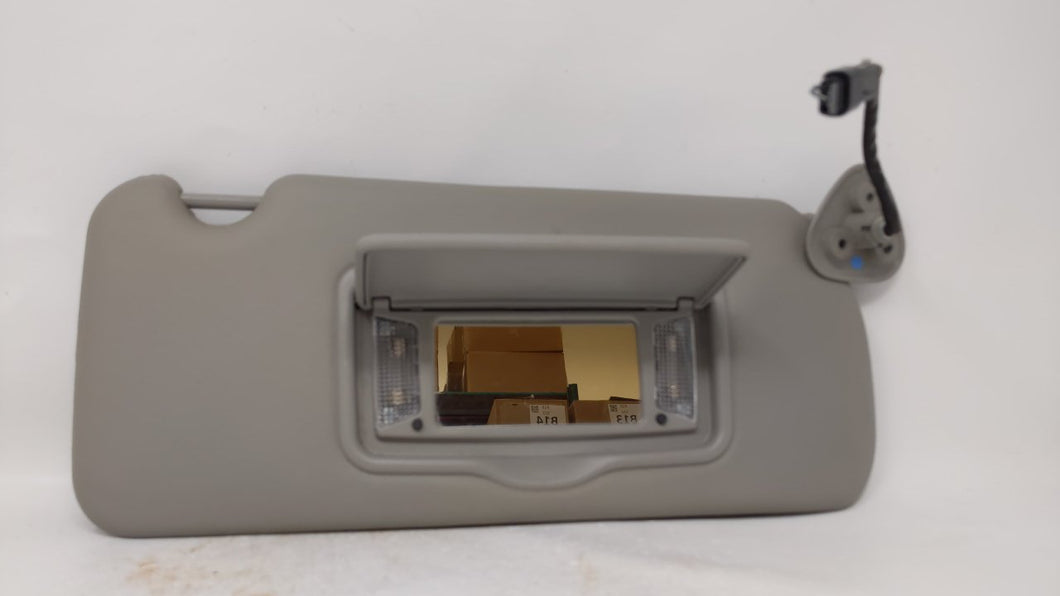 2003 Cadillac Cts Sun Visor Shade Replacement Passenger Right Mirror Fits OEM Used Auto Parts - Oemusedautoparts1.com