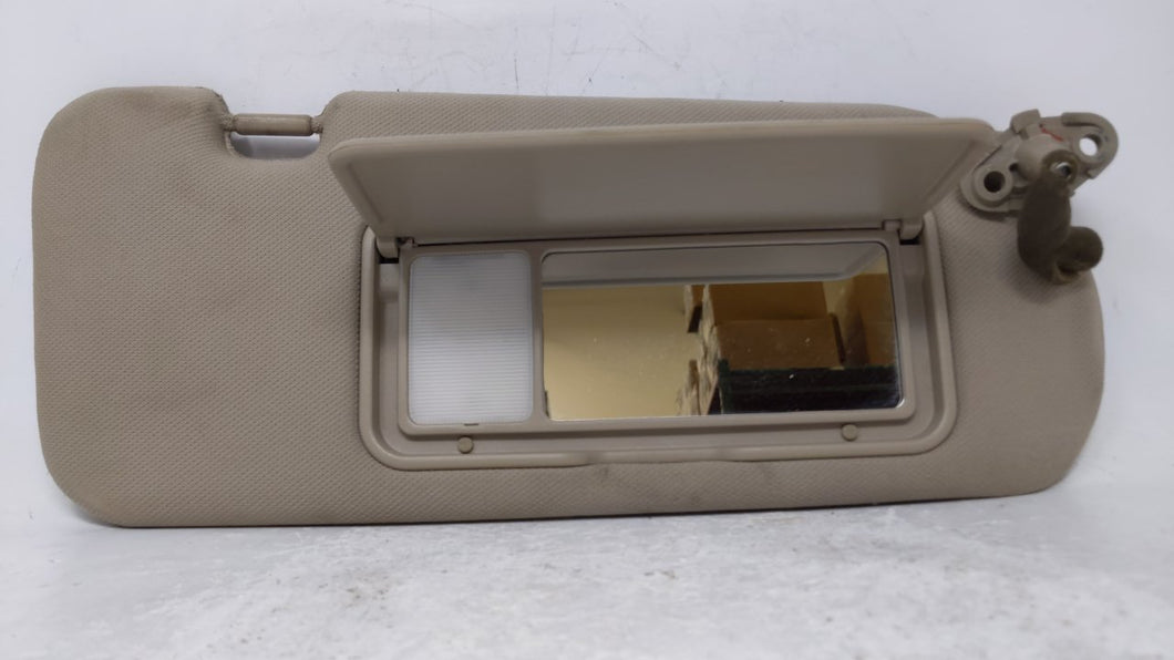 2003 Kia Sorento Sun Visor Shade Replacement Passenger Right Mirror Fits OEM Used Auto Parts - Oemusedautoparts1.com