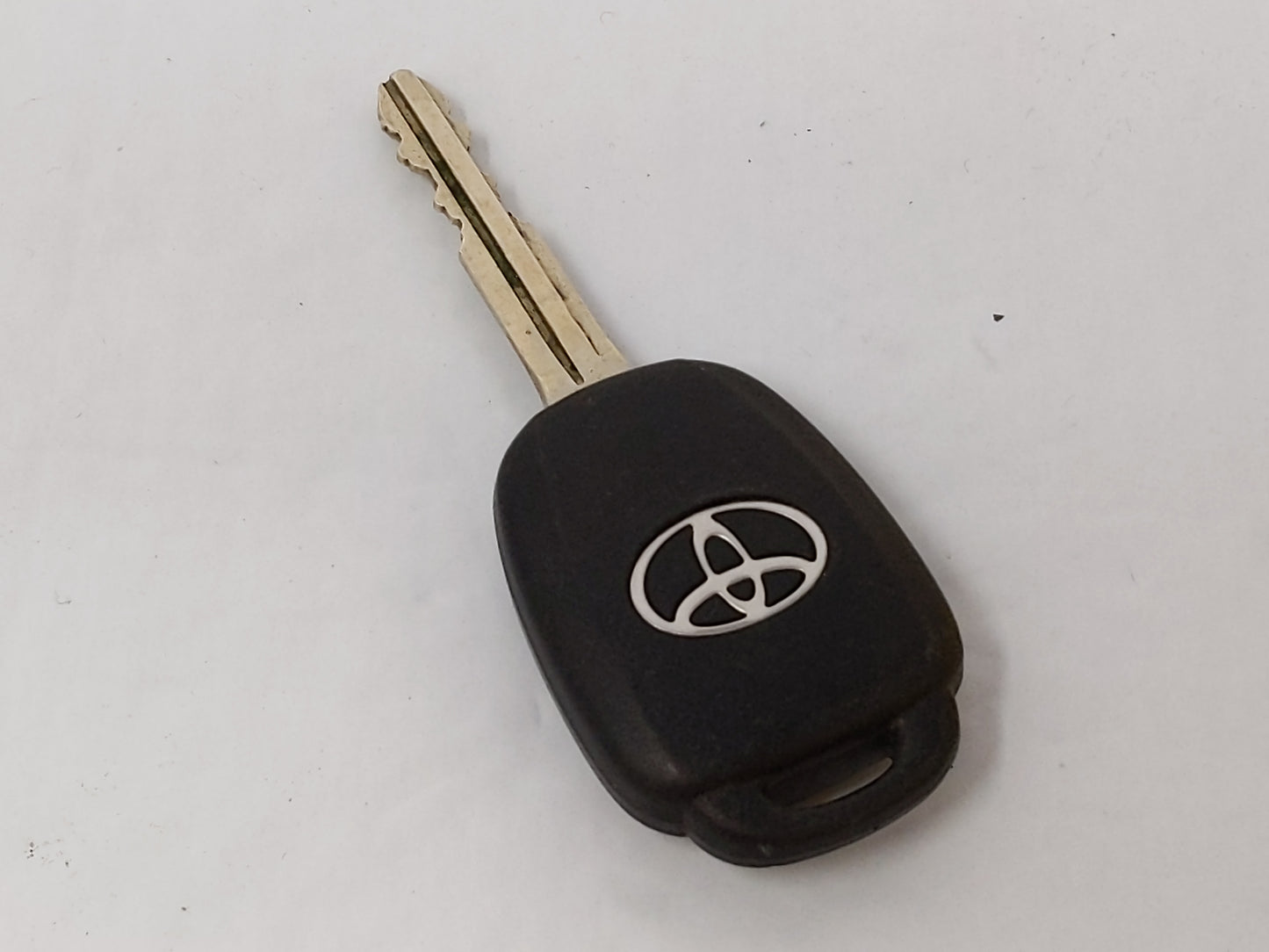 Toyota Tundra Rav4 Keyless Entry Remote Gq4-52t H Chip 3 Buttons - Oemusedautoparts1.com