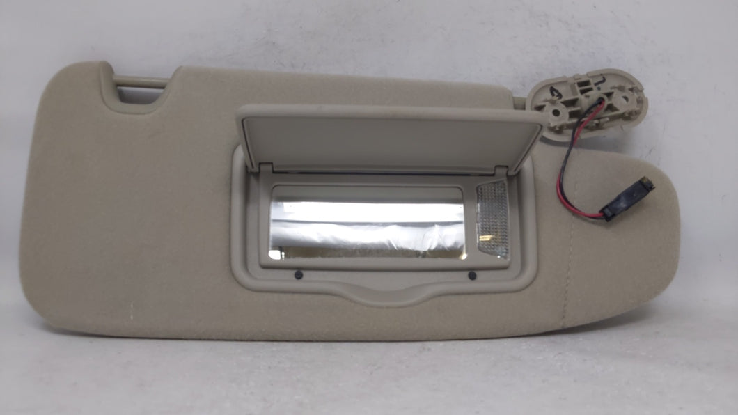 2006 Ford Fusion Sun Visor Shade Replacement Passenger Right Mirror Fits OEM Used Auto Parts - Oemusedautoparts1.com