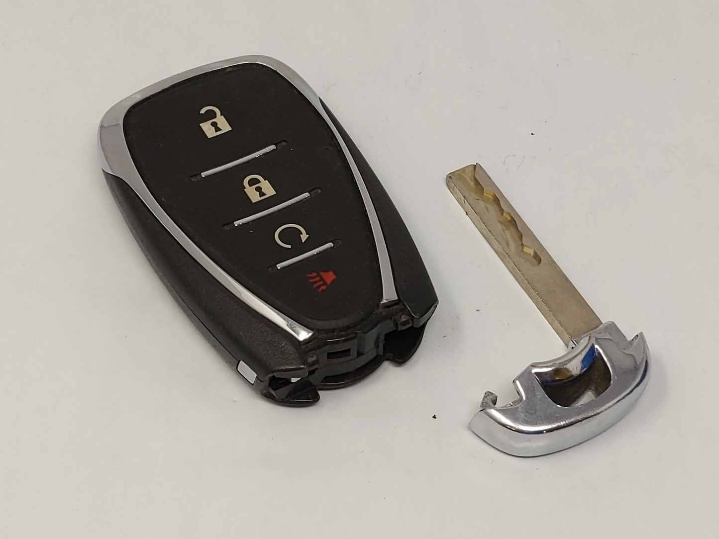 2018-2020 Chevrolet Equinox Keyless Entry Remote Hyq4aa 13508767 4 Buttons - Oemusedautoparts1.com