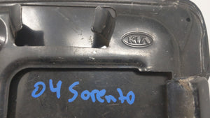 2003-2006 Kia Sorento Fuel Tank Door Lid Gas Tank - Oemusedautoparts1.com