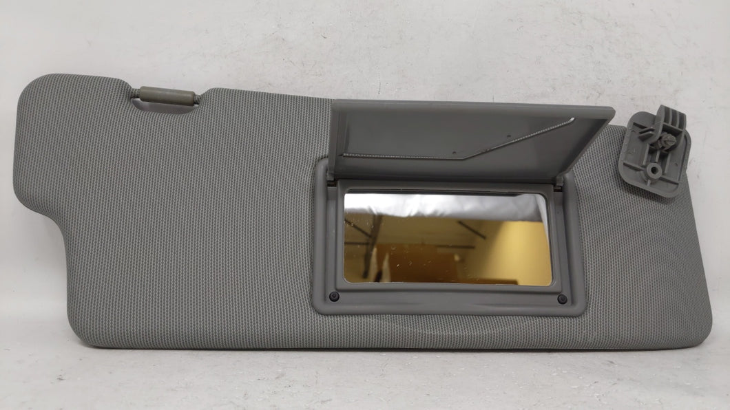 2004 Suzuki Forenza Sun Visor Shade Replacement Passenger Right Mirror Fits OEM Used Auto Parts - Oemusedautoparts1.com