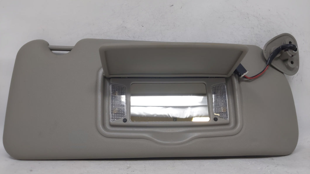 2003 Cadillac Cts Sun Visor Shade Replacement Passenger Right Mirror Fits OEM Used Auto Parts - Oemusedautoparts1.com