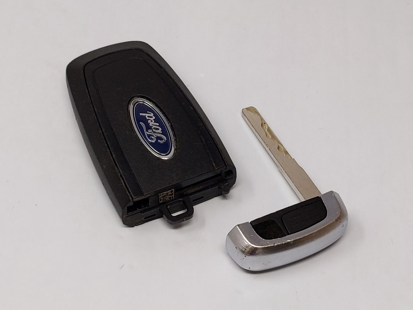 Ford Keyless Entry Remote Fob M3n-A2c93142300  A2c93142300 4 Buttons - Oemusedautoparts1.com